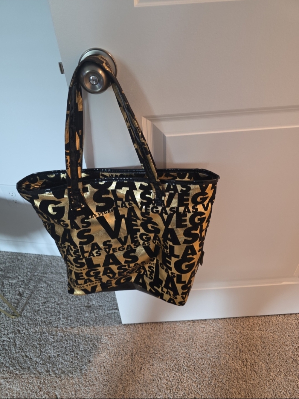 Gold and Black 'Las Vegas' Tote Bag - Fashionable Carryall